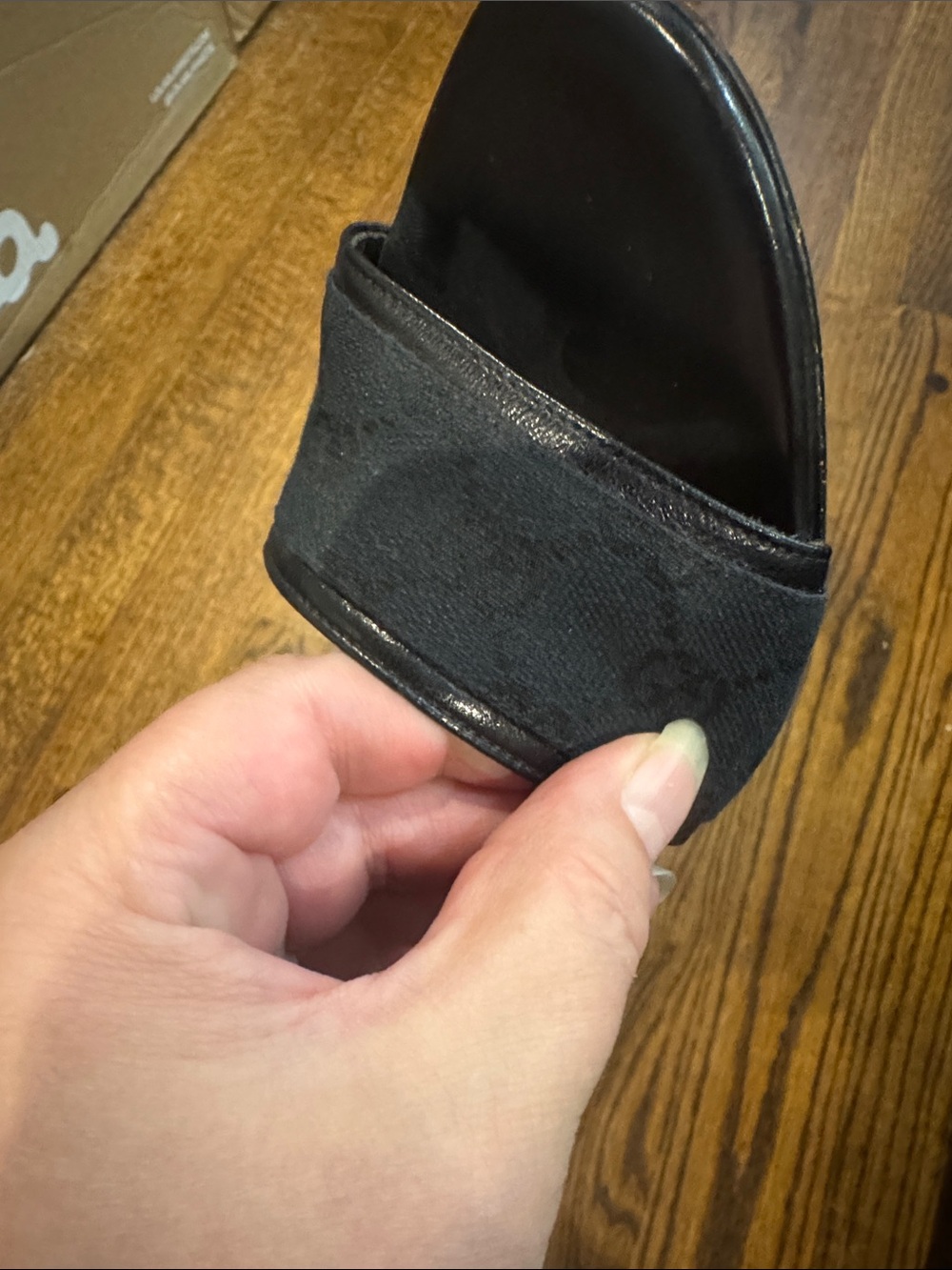 Gucci/Black Fabric GG/Leather/Open-Toe/3” Heels/US 6.5/Vintage/Classy/Timeless!! - Picture 5 of 16